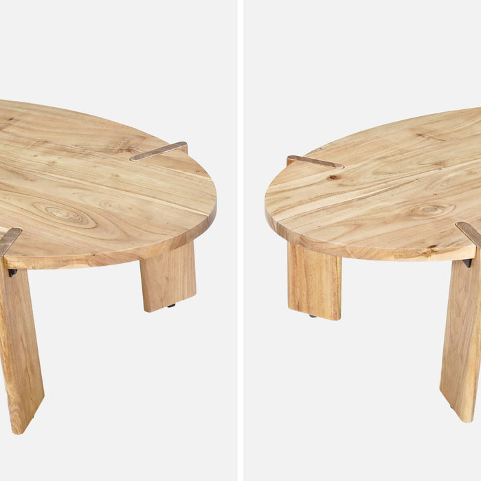 sweeek - Ovale salontafel in massief hout 120cm