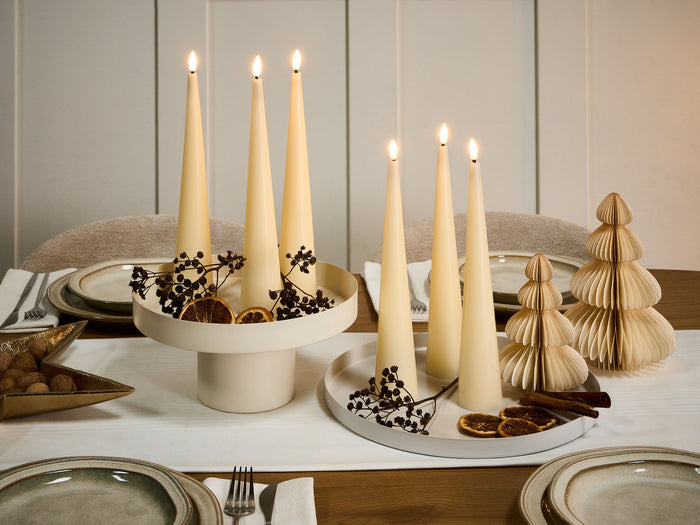 Beliani - AURUM - LED kaars set van 6 - Gebroken wit - Paraffine