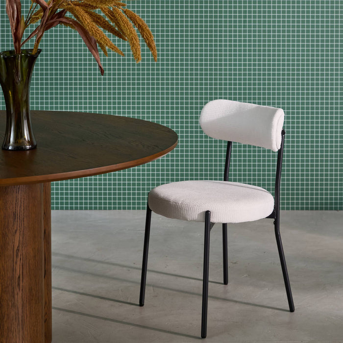 sweeek - Metaal en chenille stof stoel (set van 2)