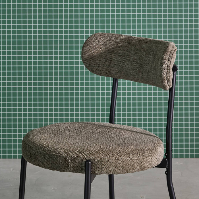 sweeek - Metaal en chenille stof stoel (set van 2)