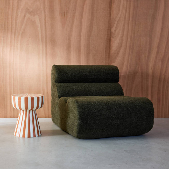 sweeek - Bijzettafel, nachtkastje, geëmailleerd staal gestreept