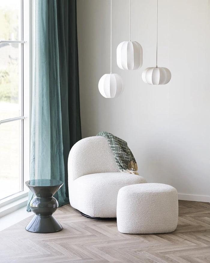 House Nordic Milo Gebroken Wit Draaifauteuil en Poef Set