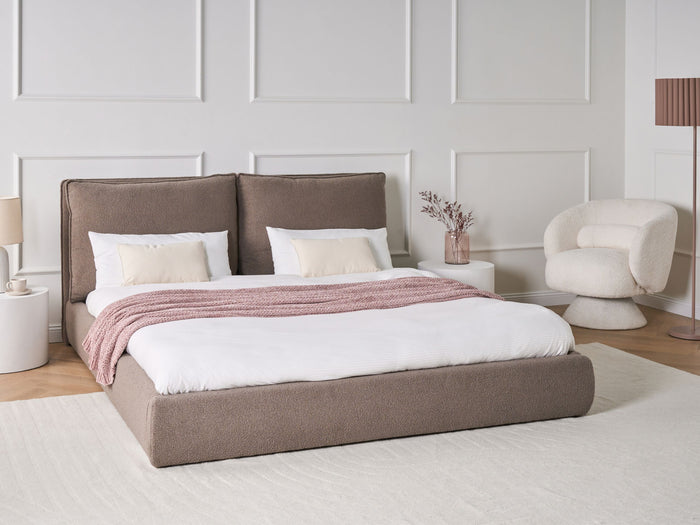 Beliani - BAJONNA - Tweepersoonsbed - Bruin - 180 x 200 cm - Bouclé