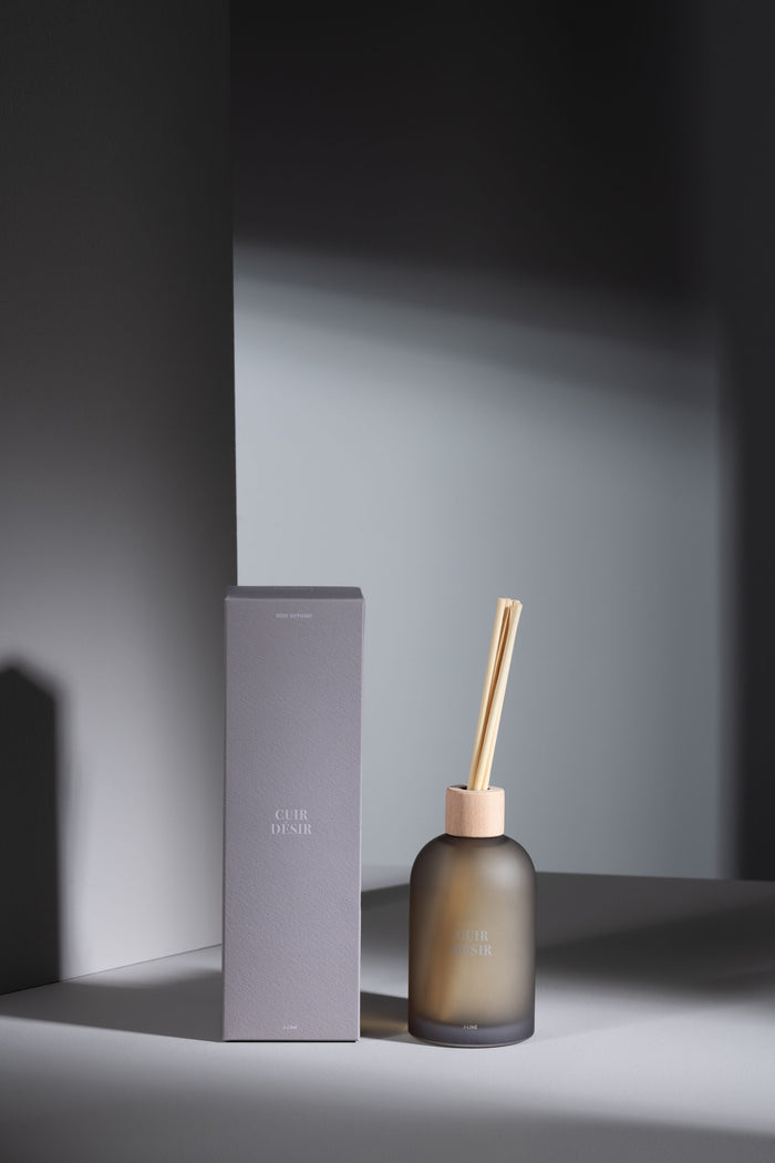 J-Line geurolie + stokjes Accords Essentiels - Cuir Desir -