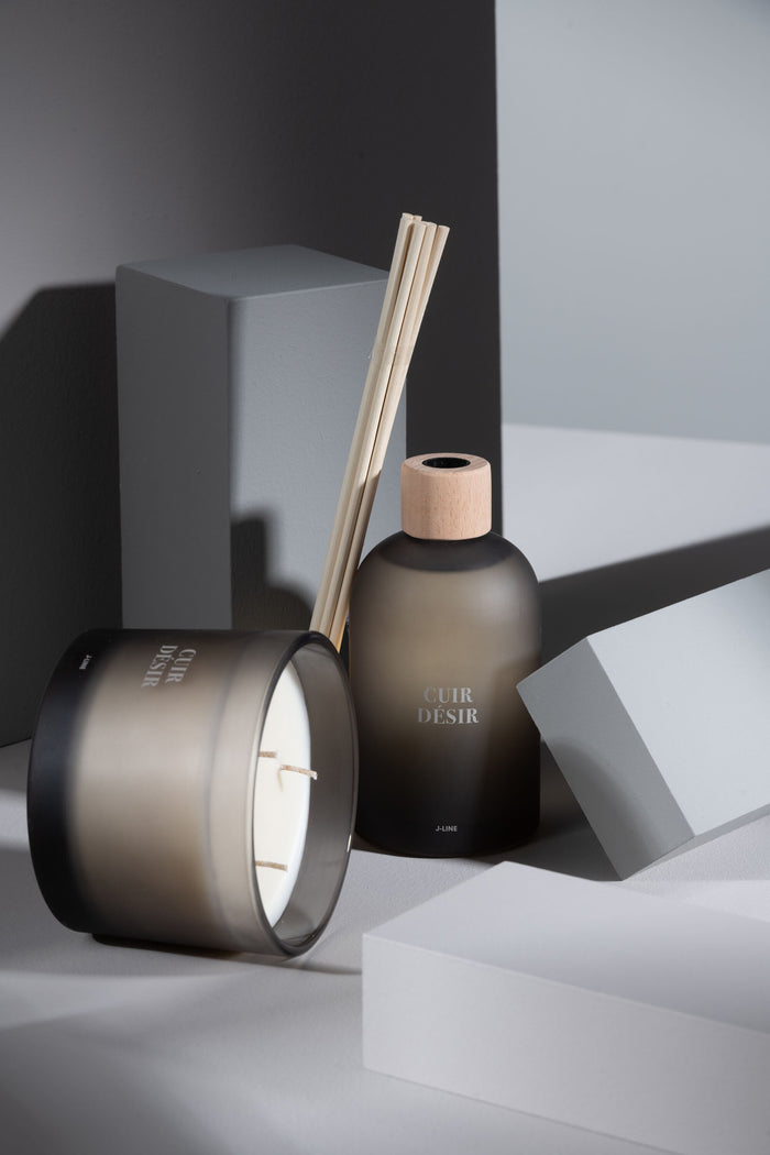 J-Line geurolie + stokjes Accords Essentiels - Cuir Desir -