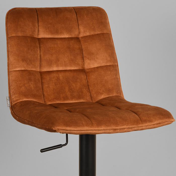 LABEL51 - Barkruk Juul - Oker Velours - Zwart Metaal