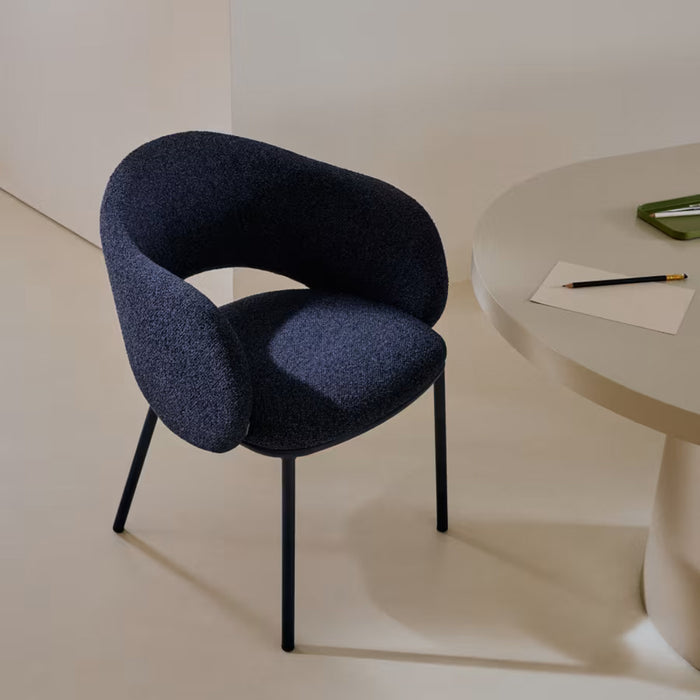 Kave Home Maina Eetkamerstoel - Chenille / Blauw