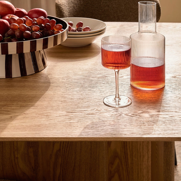 by fonQ Quaro Eettafel - Eiken