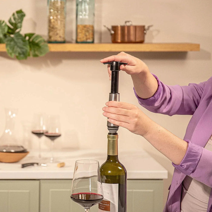 Vacu Vin Wijnpomp RVS (1 pomp, 2 doppen), doos