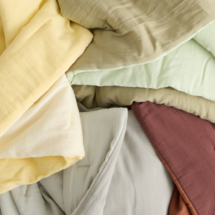 HAY Air Quilt Plaid 140 x 200 cm - Iron Red