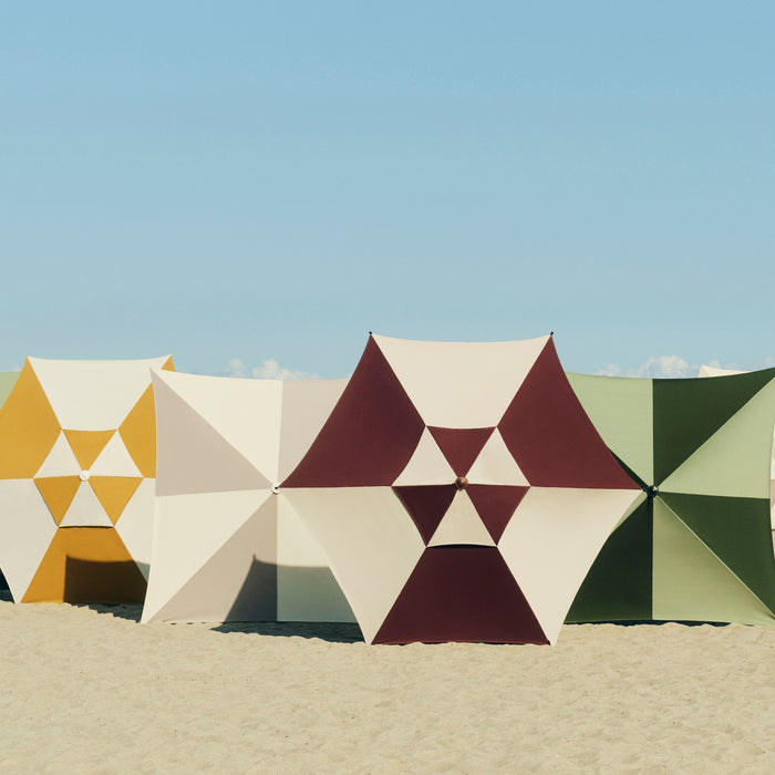 HAY Terrazza Parasol Zeshoek - Burgundy