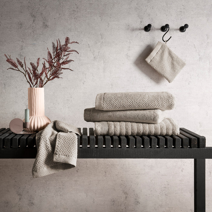 Heckett Lane Premium Douchelaken 70x140cm - taupe