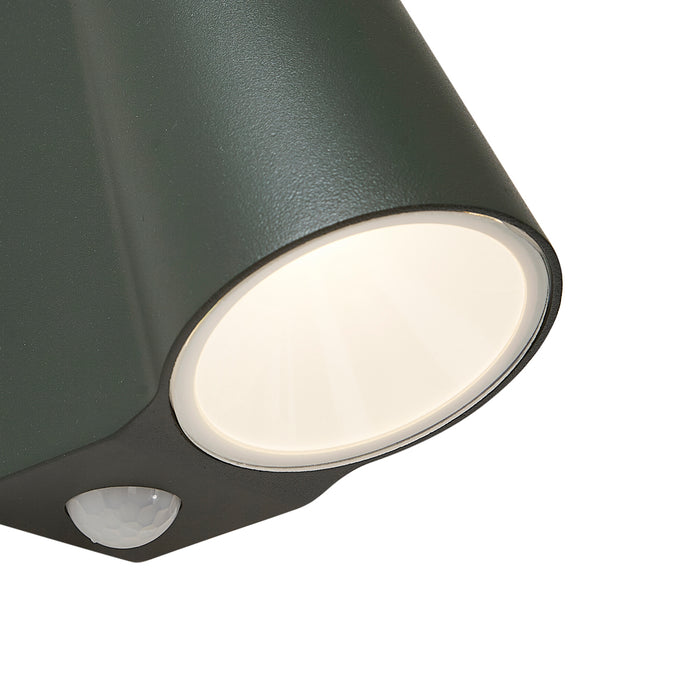 QAZQA Moderne buiten wandlamp donker groen incl. LED met