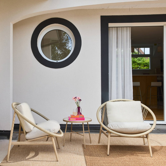 sweeek - Set van 2 tuinstoelen met stalen en rotan tafel