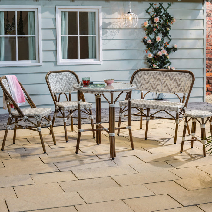 Outdoor Living by Decoris Nantes Bistrostoel