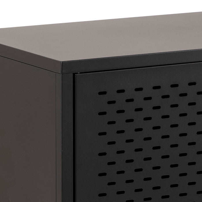 by fonQ  Aria Dressoir