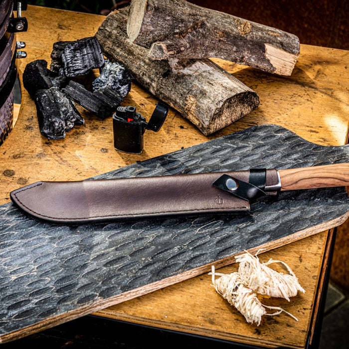 Forged Leather Hoes Slagersmes