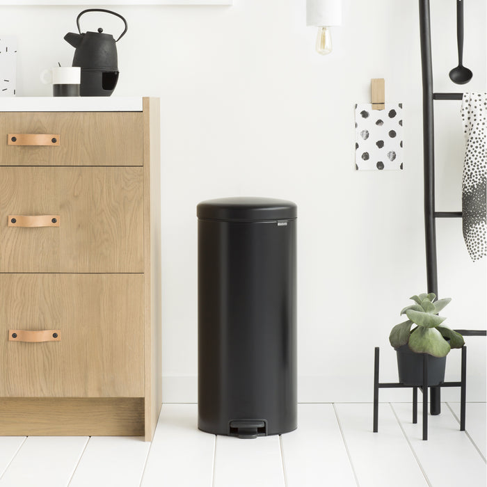 Brabantia NewIcon Pedaalemmer 30 L - Mat Zwart