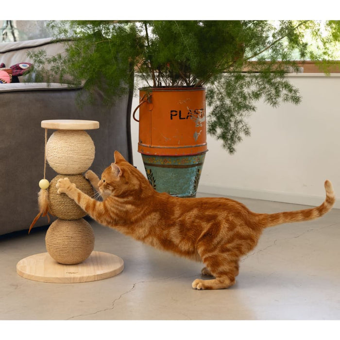 Designed by Lotte Kattenkrabbollen Elio 34x47,5 cm hout