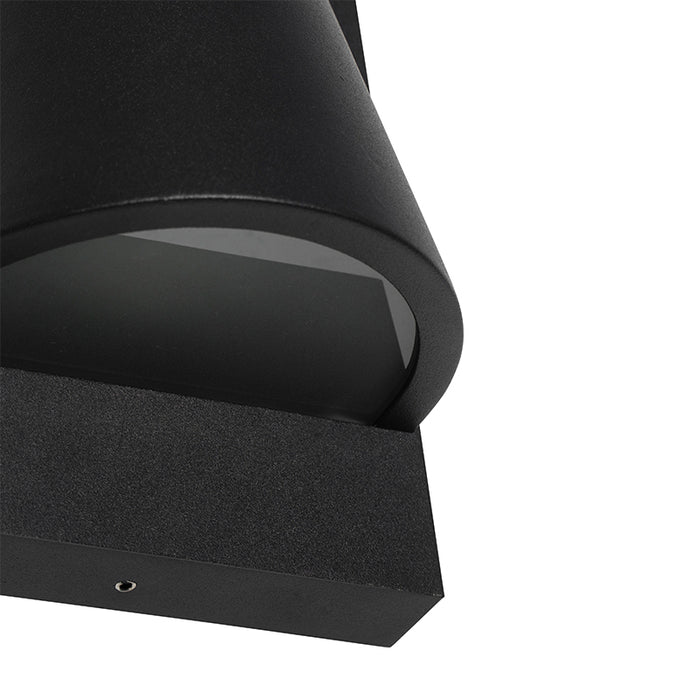 QAZQA Industriële buiten wandlamp zwart IP44 - Femke