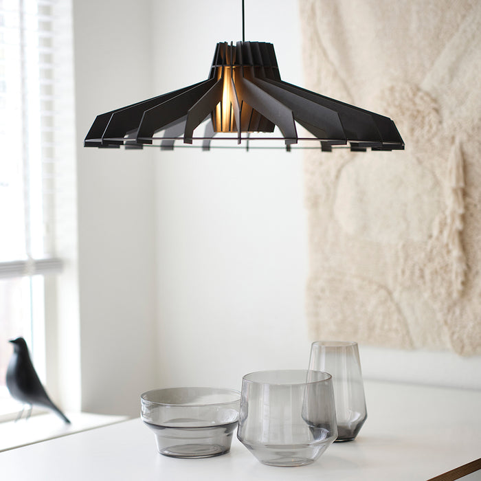 Van Tjalle en Jasper Nikolamp Tesla Hanglamp