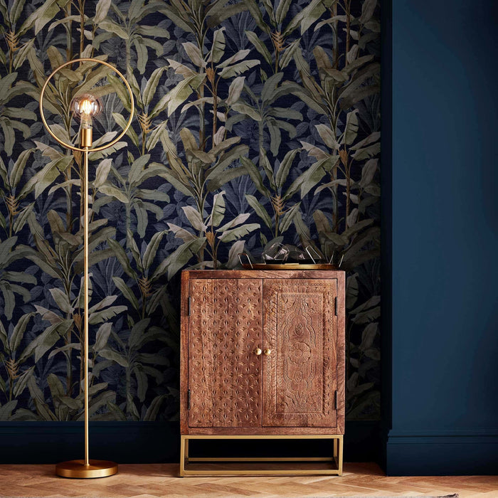 Graham & Brown vliesbehang Borneo Midnight Donkerblauw