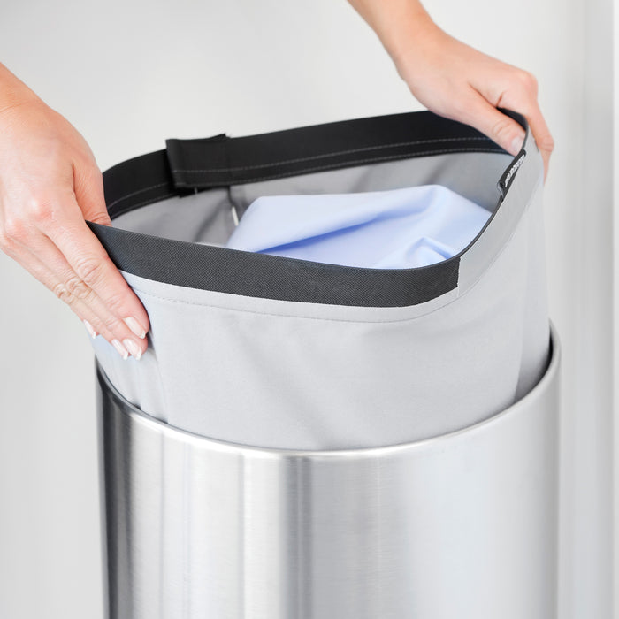 Brabantia Wasbox 35 L - Matt Steel / Dark Grey