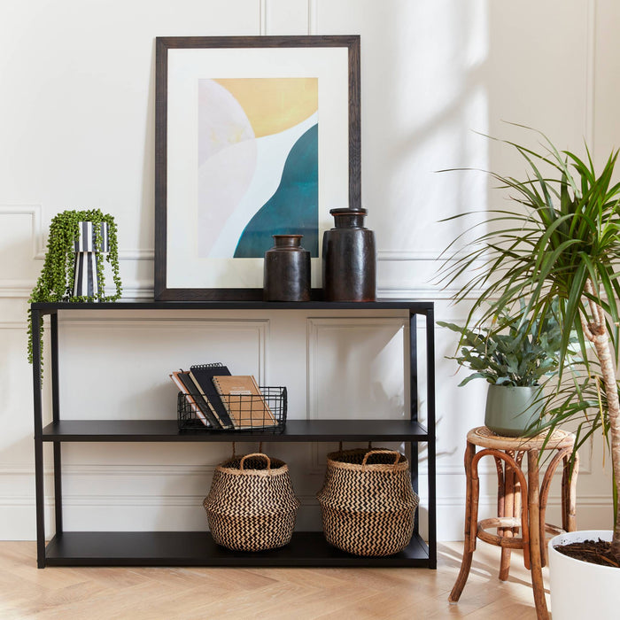 sweeek - Wandkast van zwart metaal