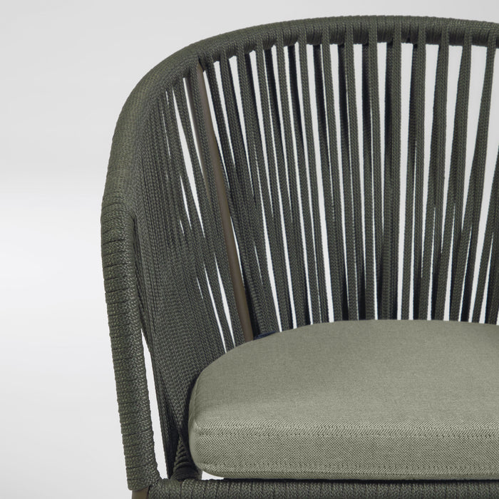 Kave Home - Yanet groene touwstoel met gegalvaniseerde stalen poten