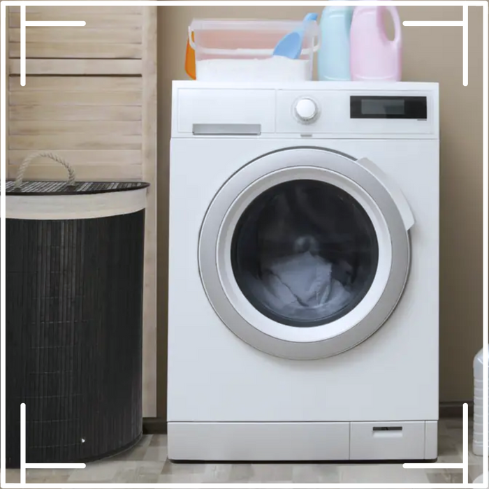 MARBEAUX Wasmand met Deksel Hoekvormig Zwart 35x35x60 cm Bamboe