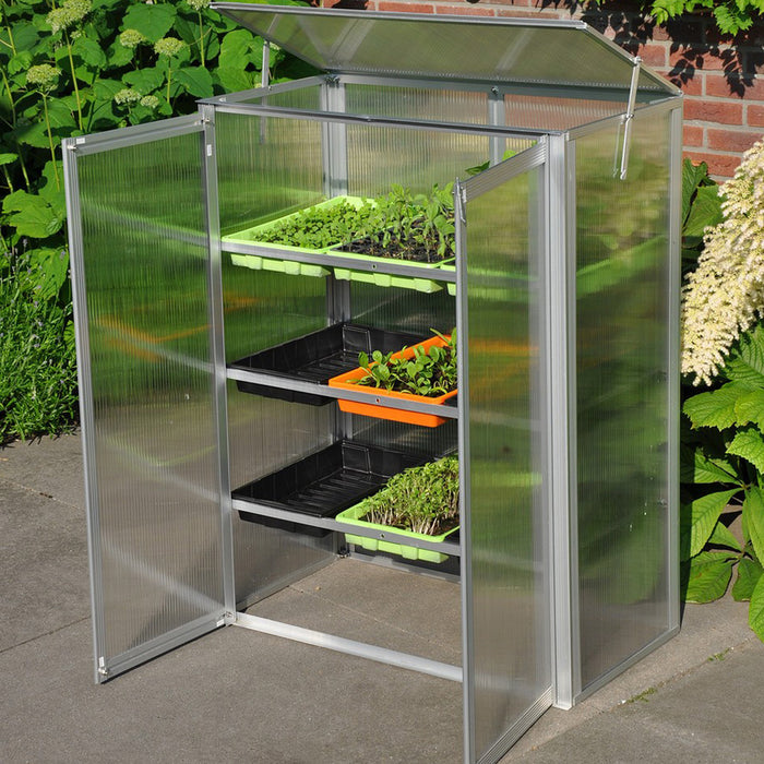 Royal Well Grow Station