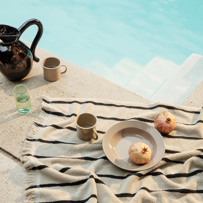 Ferm Living Yard Picnic Serviesset - 8-delig - Cashmere