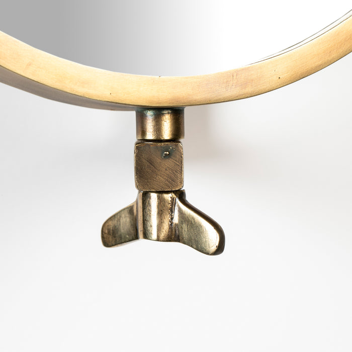 by fonQ  Louie Spiegel - Goud