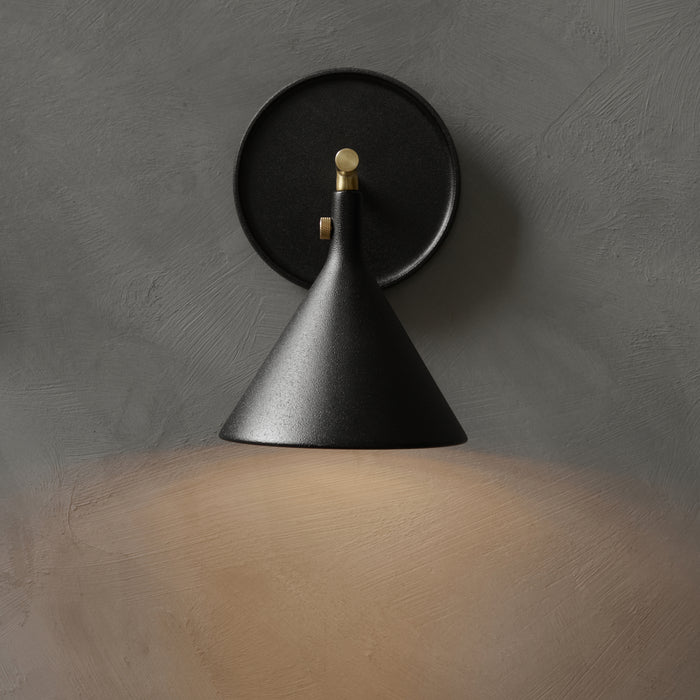 Menu Cast Sconce Wandlamp