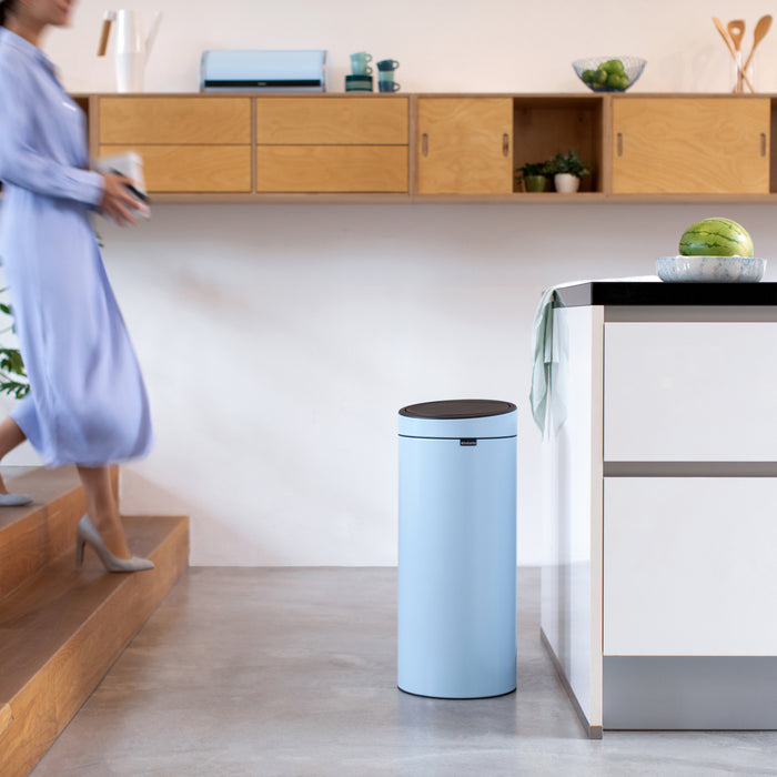 Brabantia Touch Bin Afvalemmer 30 Liter - Dreamy Blue