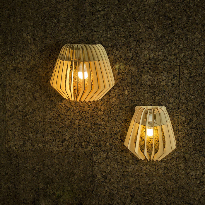 Bomerango Wall Spin houten muurlamp medium - met wit koordset