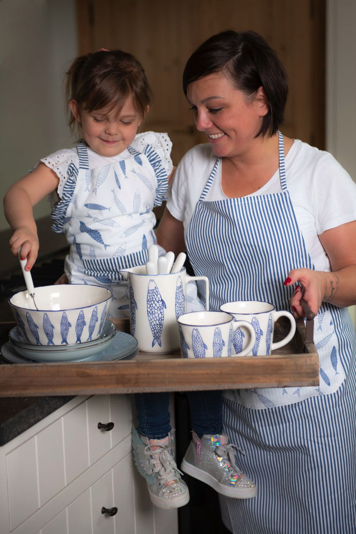Clayre & Eef Keukenschort  70x85 cm Blauw Wit Katoen Vissen BBQ Schort