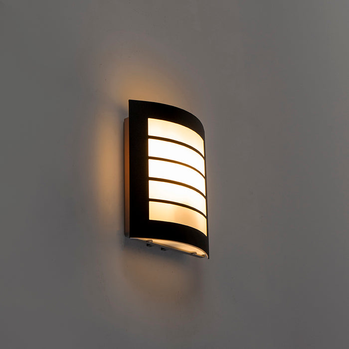 QAZQA Moderne buitenwandlamp zwart IP44 - Miro