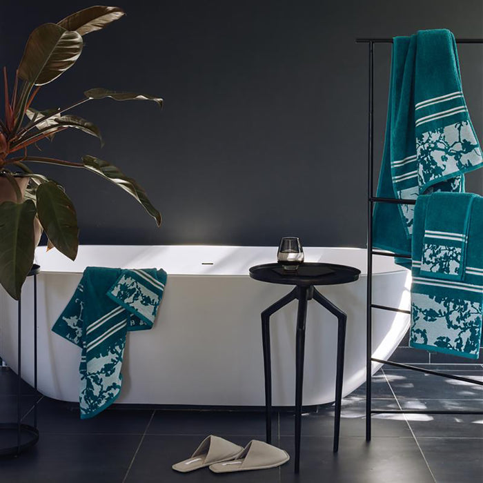 Beddinghouse x Van Gogh Museum Fleurir Handdoek 50 x 50 cm - Blauw