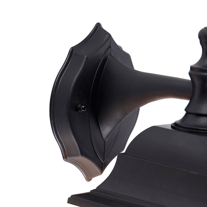 QAZQA Klassieke buiten wandlamp zwart IP44 - Capital