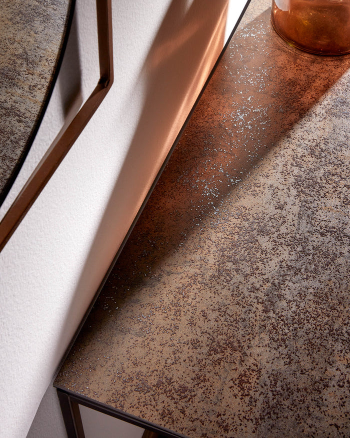 Kave Home - Rewena bijzettafel met bruin porseleinen blad en zwart