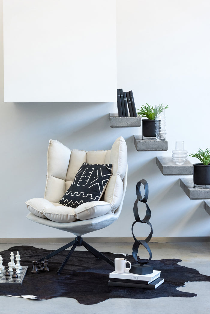 J-Line Figuur Ringen op Voet Zwart Large