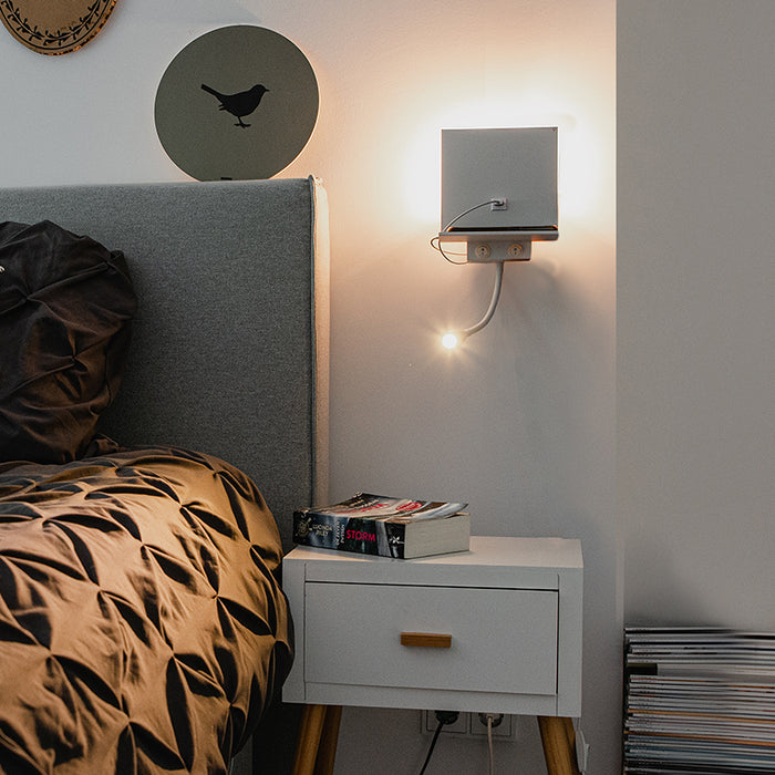 QAZQA Moderne wandlamp wit met USB en flexarm - Flero