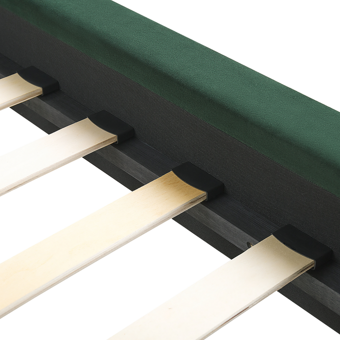 Beliani - MARVILLE - Tweepersoonsbed - Groen - 140 x 200 cm - Fluweel