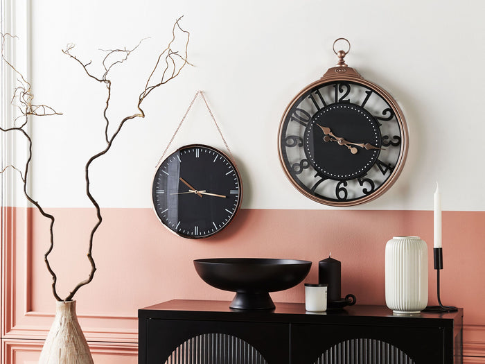 Beliani - ALLOZA - Wandklok - Zwart - Synthetisch materiaal