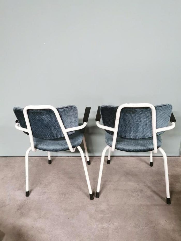 Reliving 2 Stuks Vintage Stoelen