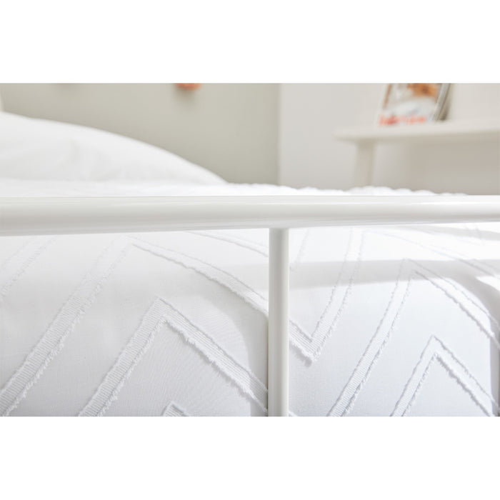 Beter Bed Basic Bed Alex - 120 x 200 cm
