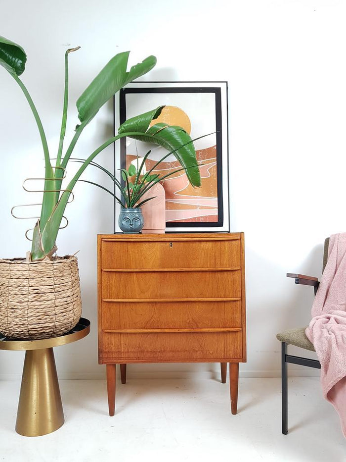 Reliving Vintage Deens Ladekastje Teak Kastje 4 Lades