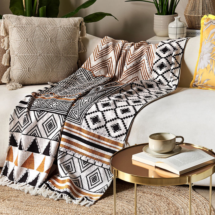 Beliani - PRODATUR - Plaid - Mosterdgeel - 130 x 180 cm - Katoen