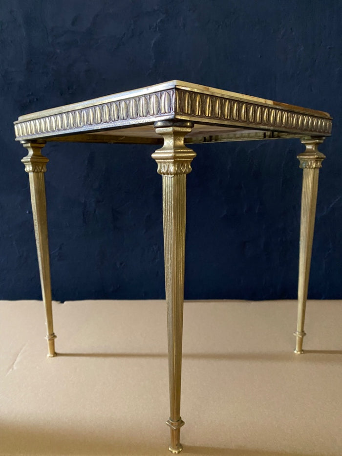 Reliving Regency Messing En Onyx Bijzet Tafeltje